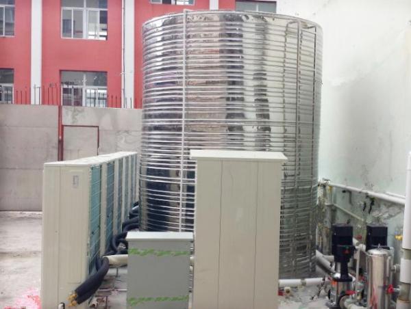 广元市苍溪县城郊中学澡堂空气能热泵热水系统案例